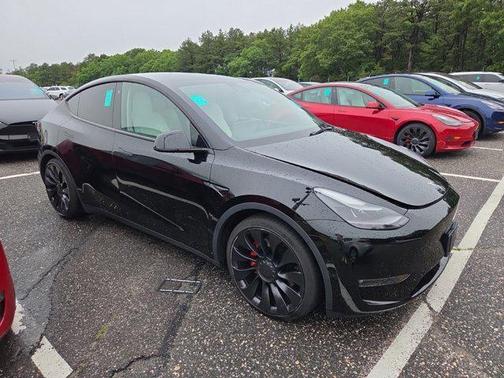 2022 Tesla Model Y Performance Dual Motor All-Wheel Drive