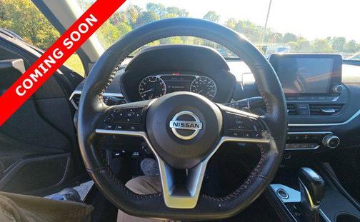 2022 Nissan Altima SR VC-Turbo FWD