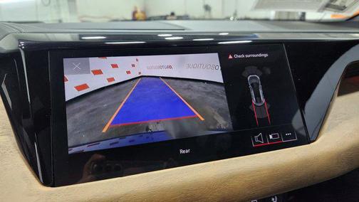 2024 Audi e-tron GT Premium Plus quattro