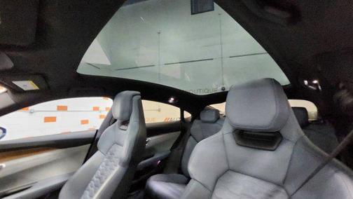 2024 Audi e-tron GT Premium Plus quattro