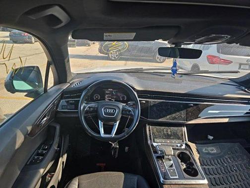 2020 Audi Q7 55 Premium Plus