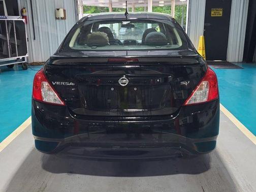 2019 Nissan Versa 1.6 SV