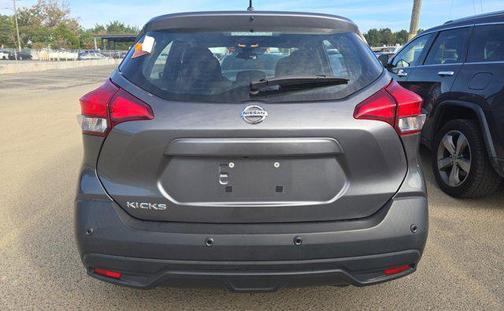 2020 Nissan Kicks S