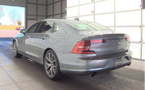 2018 Volvo S90 T5 Momentum