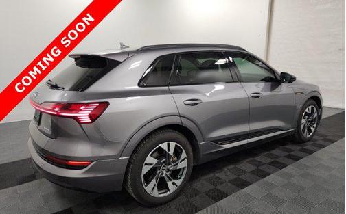 2021 Audi e-tron Premium