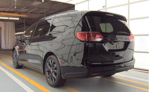2020 Chrysler Pacifica Red S Edition