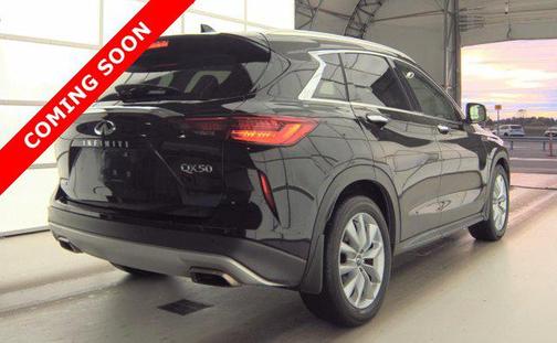 2022 INFINITI QX50 LUXE AWD