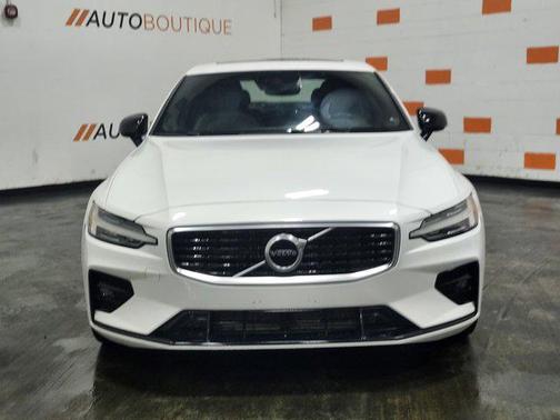 2020 Volvo S60 T6 R-Design