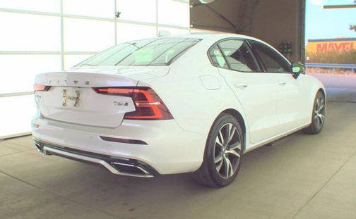 2020 Volvo S60 T6 R-Design