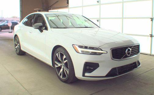 2020 Volvo S60 T6 R-Design