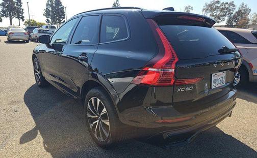 2025 Volvo XC60 B5 Plus