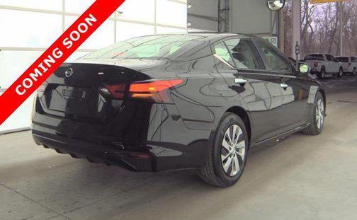 2022 Nissan Altima S FWD