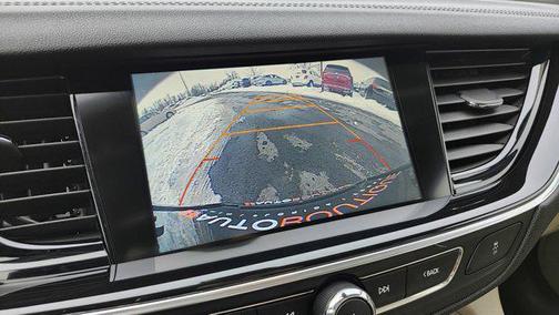 2018 Buick Regal Sportback Essence