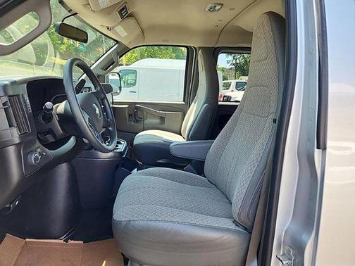 2018 Chevrolet Express 3500 LT