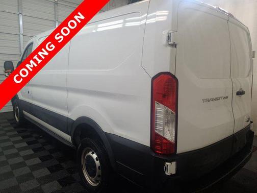 2022 Ford Transit-250 Base