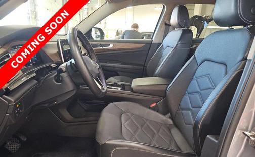 2024 Volkswagen Atlas 2.0T SE w/Technology 4MOTION