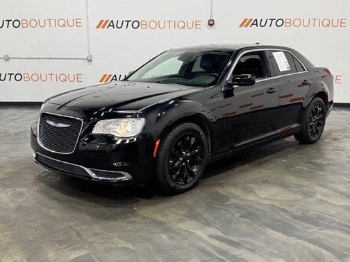 2018 Chrysler 300 Touring