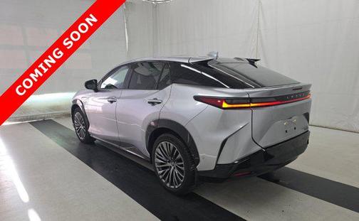2023 Lexus RZ 450e Luxury