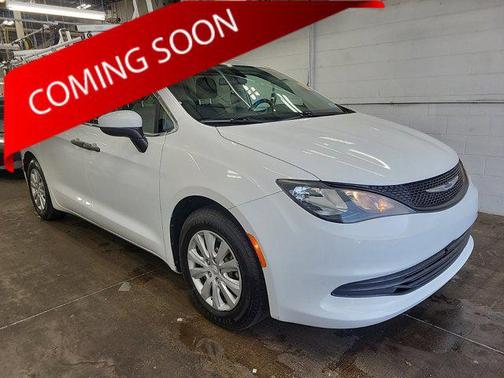 2020 Chrysler Voyager L