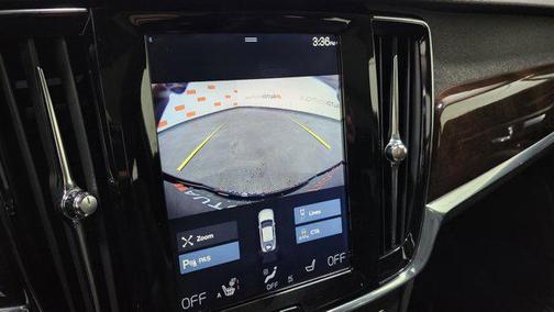 2018 Volvo S90 T5 Momentum