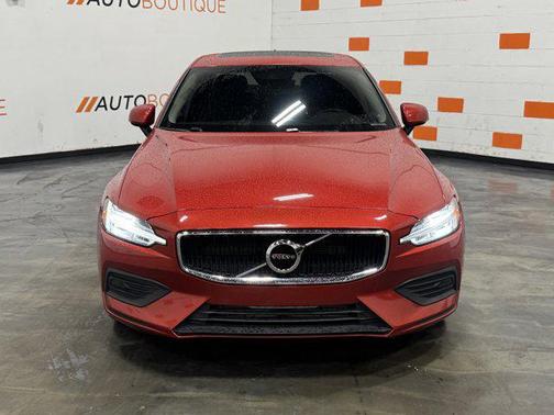 2020 Volvo S60 T5 Momentum