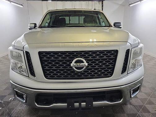 2019 Nissan Titan SV