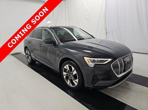 2021 Audi e-tron Premium