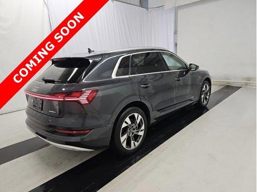 2021 Audi e-tron Premium