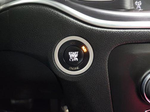 2015 Dodge Charger SE