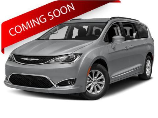 Bright White Clearcoat 2019 Chrysler Pacifica Limited