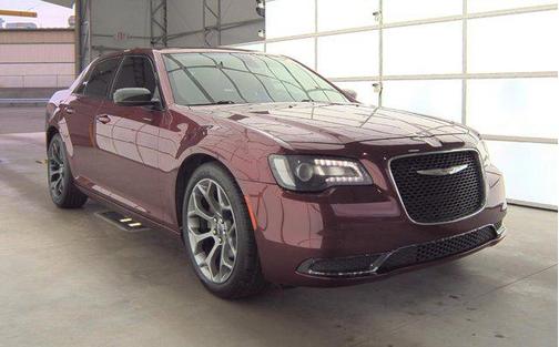 2019 Chrysler 300 Touring