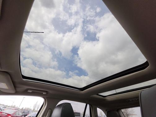 TUXEDO BLACK CC METALLIC 2014 Lincoln MKX Base