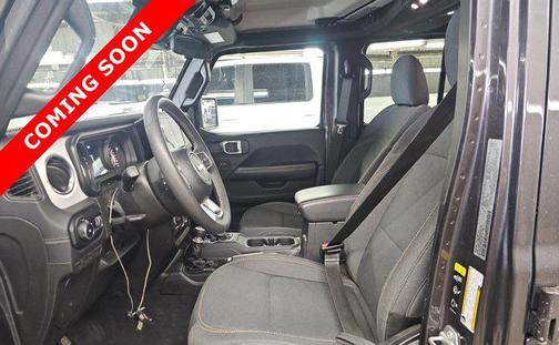 Granite Crystal Metallic Clearcoat 2025 Jeep Wrangler 4-Door Sahara 4x4