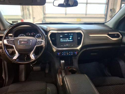 2019 GMC Acadia SLE-1