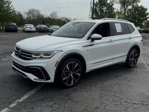 2022 Volkswagen Tiguan 2.0T SEL R-Line 4MOTION