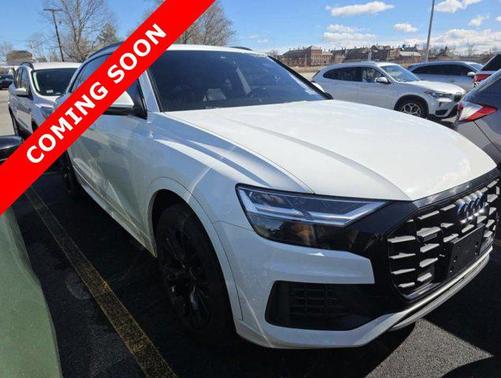White 2021 Audi Q8 55 Premium