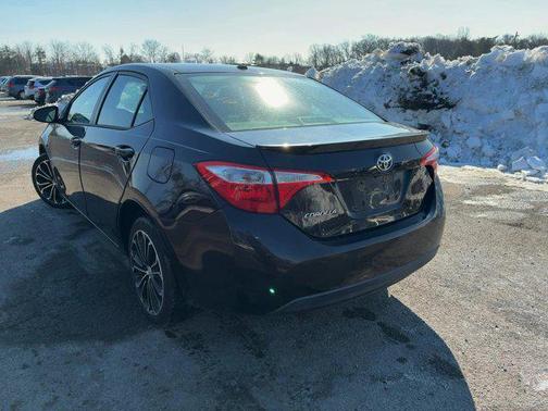 2015 Toyota Corolla S Plus