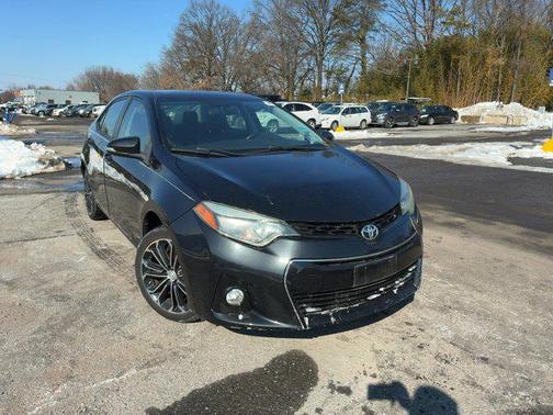 2015 Toyota Corolla S Plus