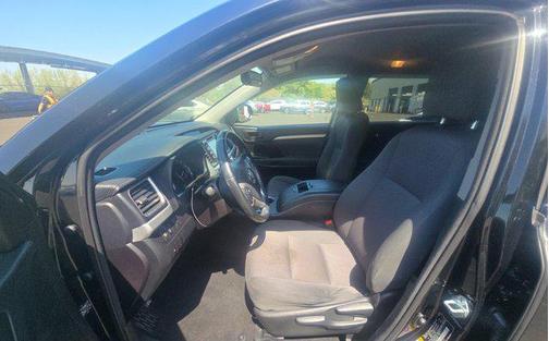 2017 Toyota Highlander LE Plus