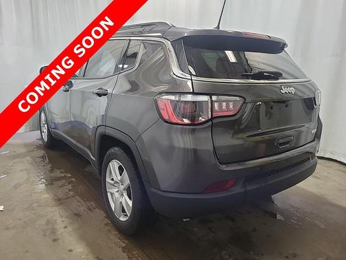Granite Crystal Metallic Clearcoat 2022 Jeep Compass Latitude