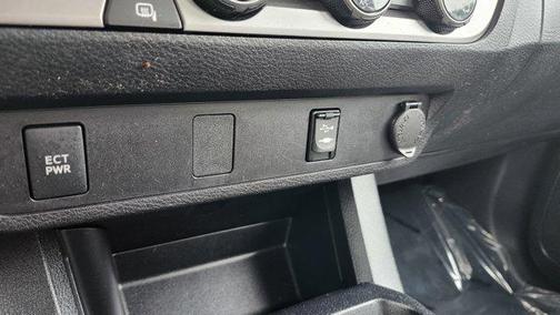 2017 Toyota Tacoma SR