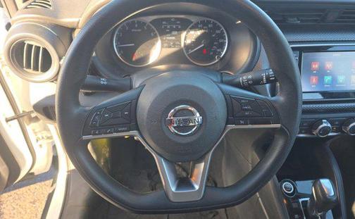 2020 Nissan Kicks S