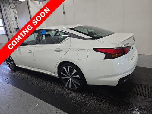 2022 Nissan Altima SR FWD