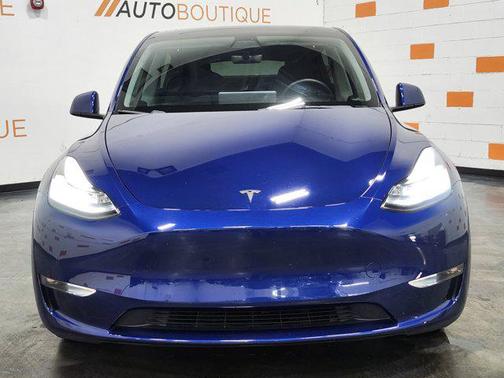 2022 Tesla Model Y Long Range Dual Motor All-Wheel Drive