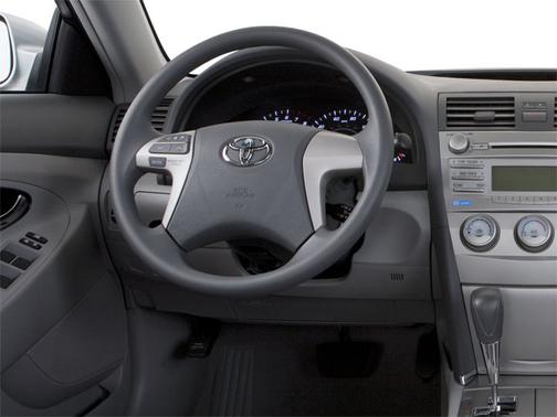 Aloe Green Metallic 2010 Toyota Camry XLE