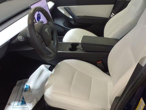 Blue 2019 Tesla Model 3 Long Range