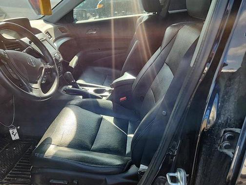 2017 Acura ILX Technology Plus Package