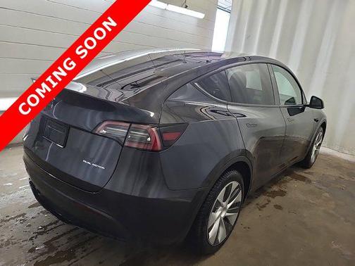 2024 Tesla Model Y Long Range Dual Motor All-Wheel Drive