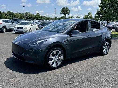 2024 Tesla Model Y Long Range Dual Motor All-Wheel Drive