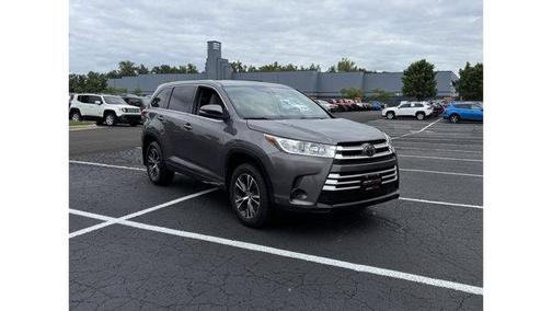 2018 Toyota Highlander LE